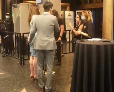 Adepts tits and ass arriving to the awards