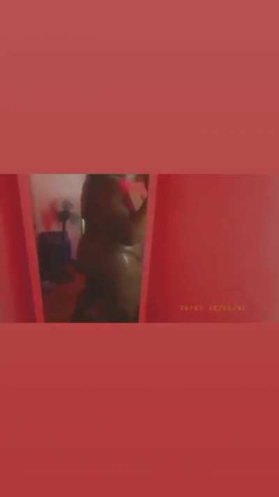 @darealdiiamondrichh_ w his tranny ass 😂😂😂😂😂🤌🏽