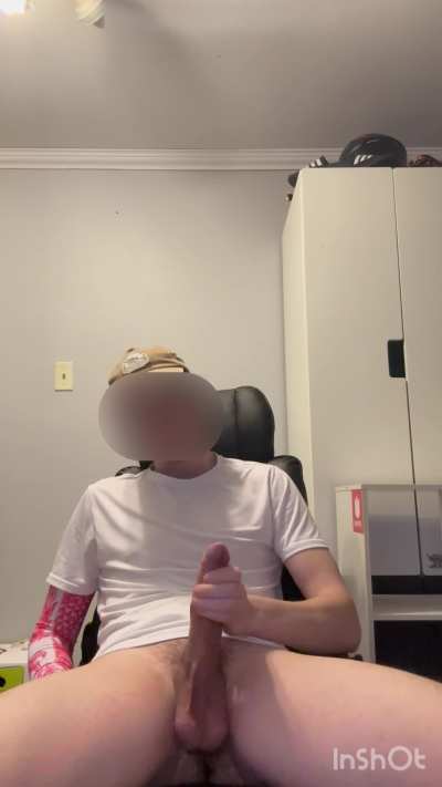 Hung gaming twink