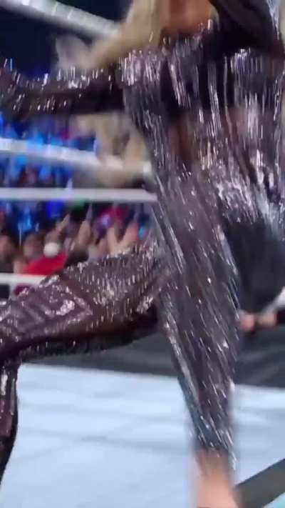 When Mercedes exposed Charlotte's stinky foot 