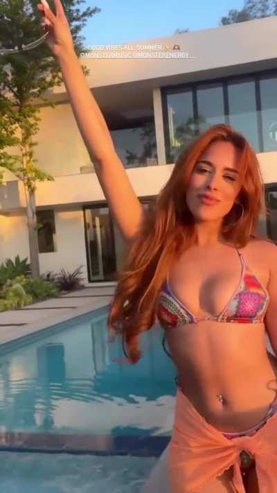 Pool side dance