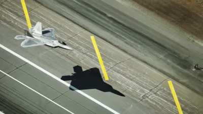 "Phantom of the Raptor" - F-22 Filmed at 1000FPS