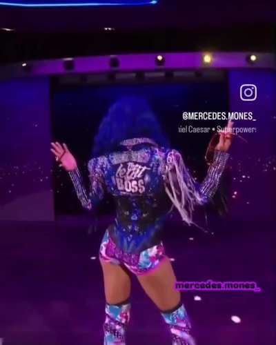 Mercedes Mone
