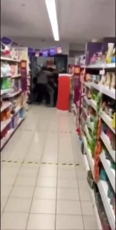 Homie wasn&rsquo;t letting them take his partner without a fight