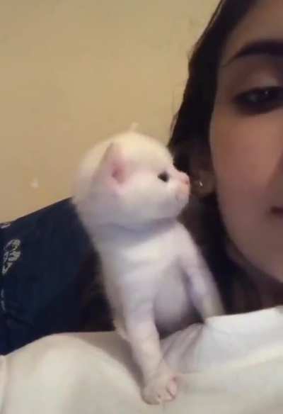 Sweet kiss for you!