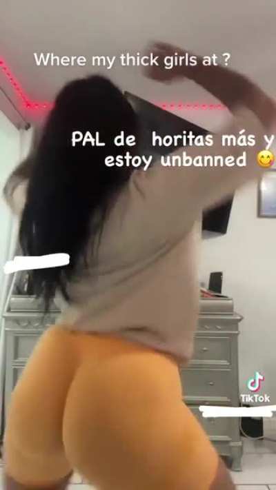 ⠀