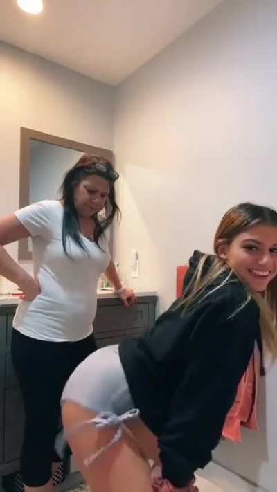 Carlie Marie twerk