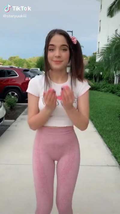 😮