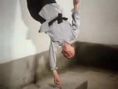 Monk Hoi Tank, the last person able to achieve the 'One Finger Zen'