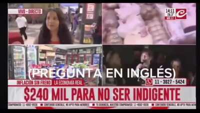 (Crónica) Profesora de inglés se queja del gobierno pero luego no puede responder una simple pregunta en dicho idioma