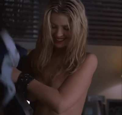 Tara Reid, 1999