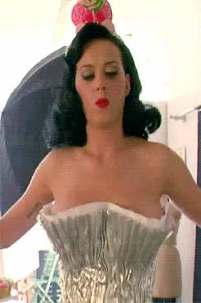 Katy perry bouncing