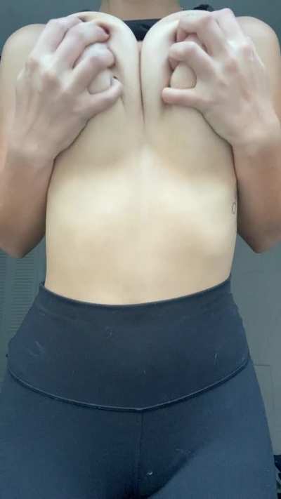 Sport titty Drop