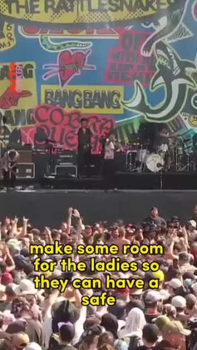 Girls only moshpit