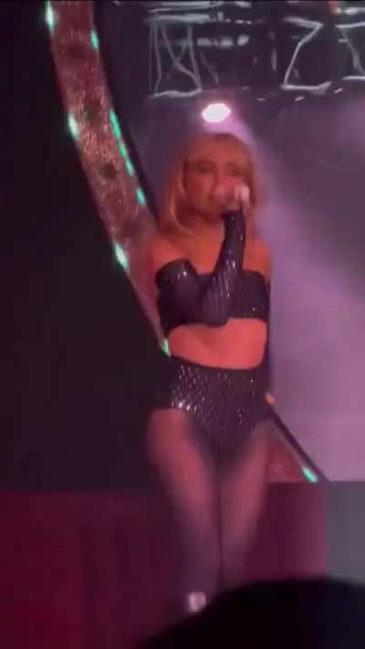 Sexy Highlights from last nights concert.