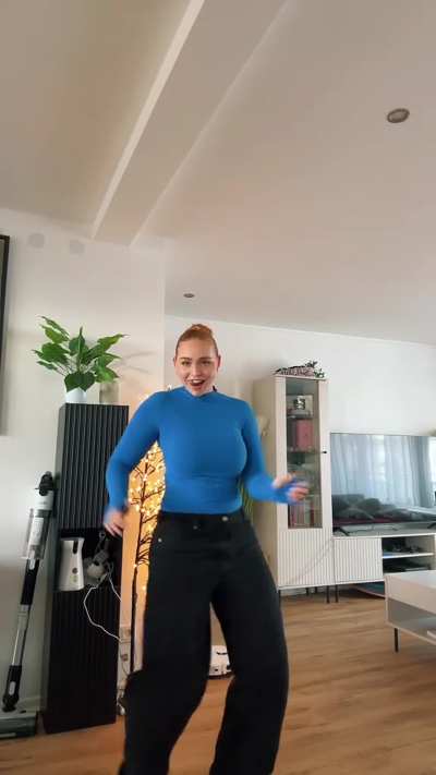 Nika Dancing Queen