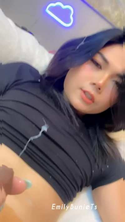 Do you find it hot when I cum huge ?