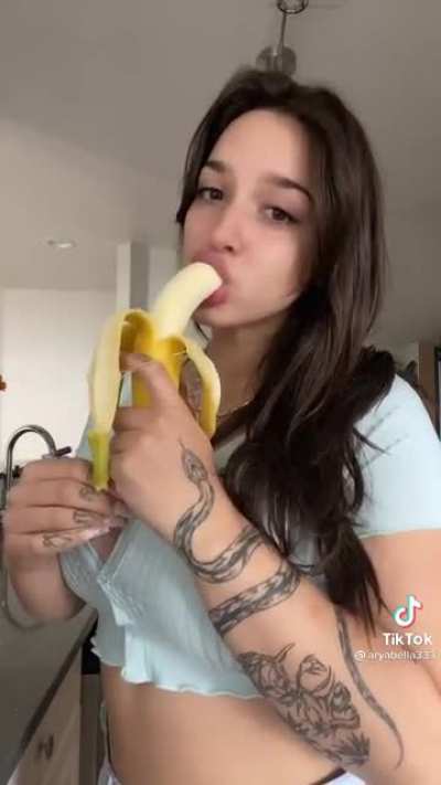 She&rsquo;s so hot