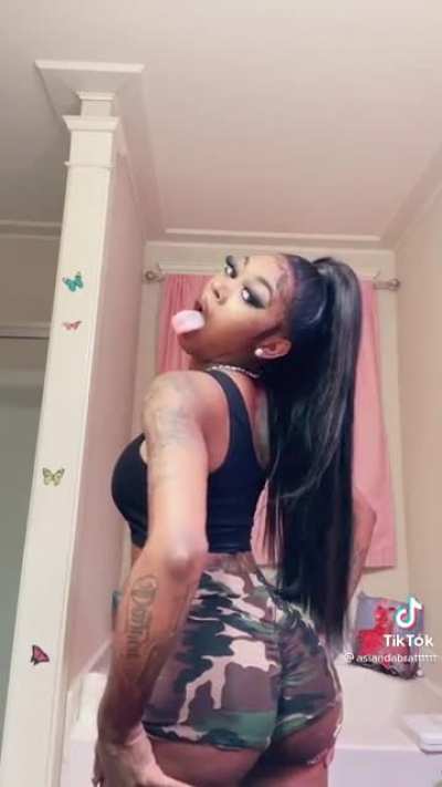Baddiee 🤩