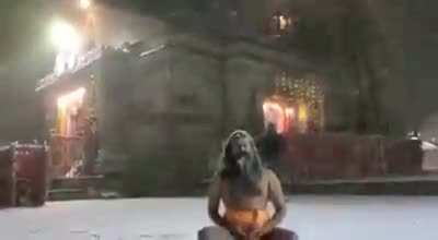 A Sadhu meditating in Kedarnath with temperature of -10C! Har Har Mahadev!
