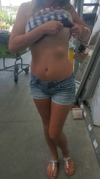 First GIF here. Hope you enjoy 😉