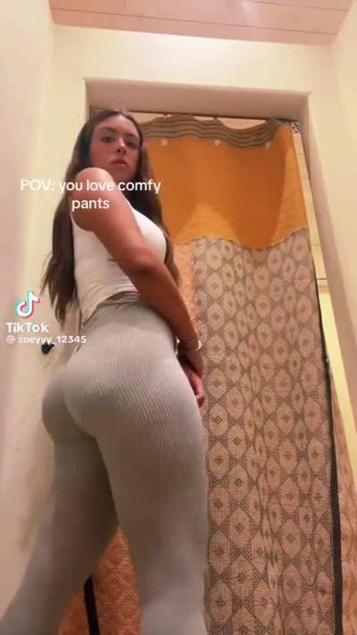 gotta love white girls every now and then 