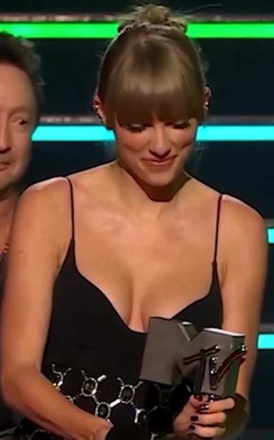 The things I would do for Mommy Tay! &amp;lt;3