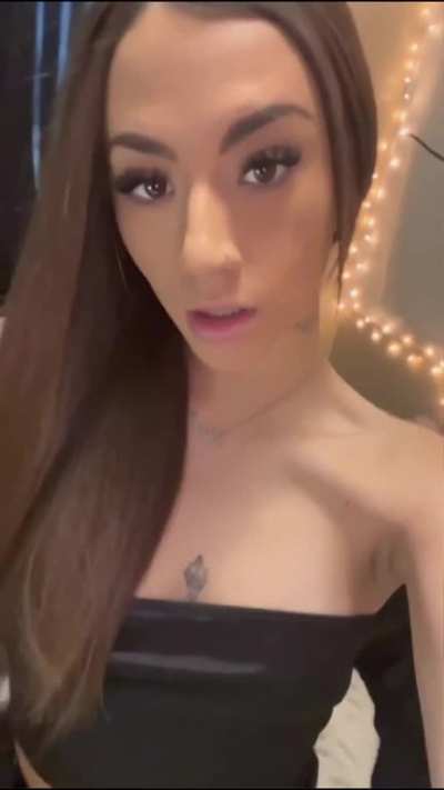 Do you want to see ass and pussy all women follow me