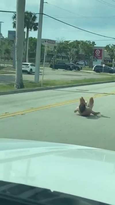 [NSFW] Meanwhile in Florida, a guy goes for a roll