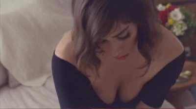 Lizzy caplan