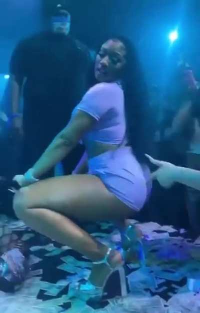 🍑🎂