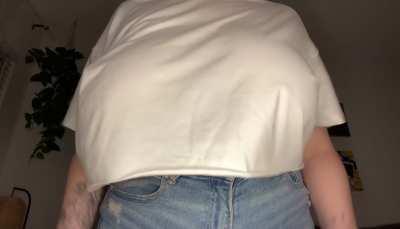 I hope you like juicy tits 🍒 $4 onlyfans sale! Link in comments 