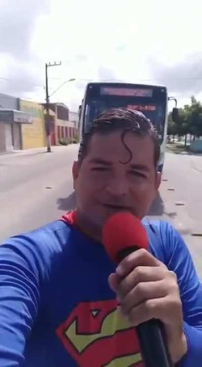 o superman existe e ele &eacute; brasileiro