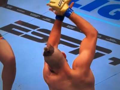 What&rsquo;a head kick