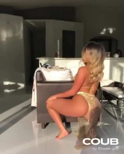 🍑twerk baby