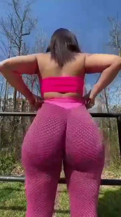 r/hoodhoes