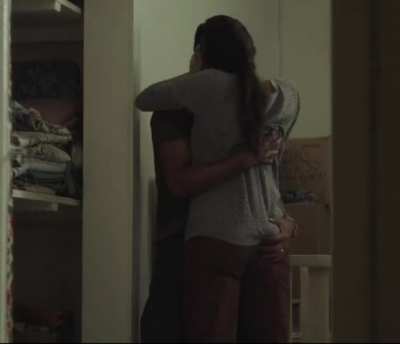 Paulina Gaitan ass groped in Territorio