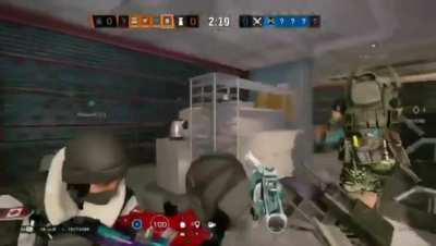 So this happend to me today and i think it was very funny