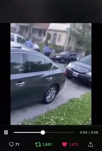 Philly cops arrest man who tells them he cant breath; screams "That shit won't work here"