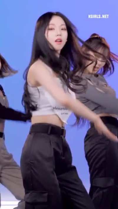 Aespa Karina