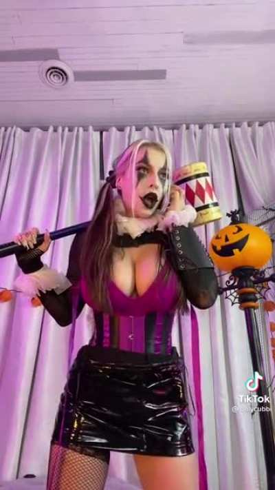 If Harley Quinn had boobs