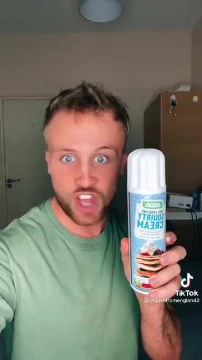 I want squirty cream in my mouth