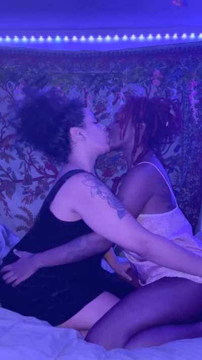 Midnight makeout 