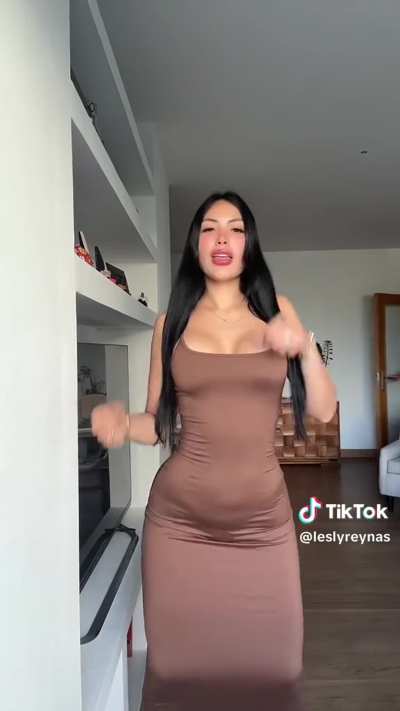 @leslyreynas