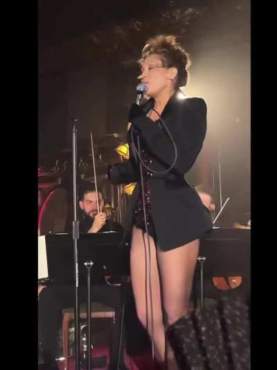 Miley is so cheeky.