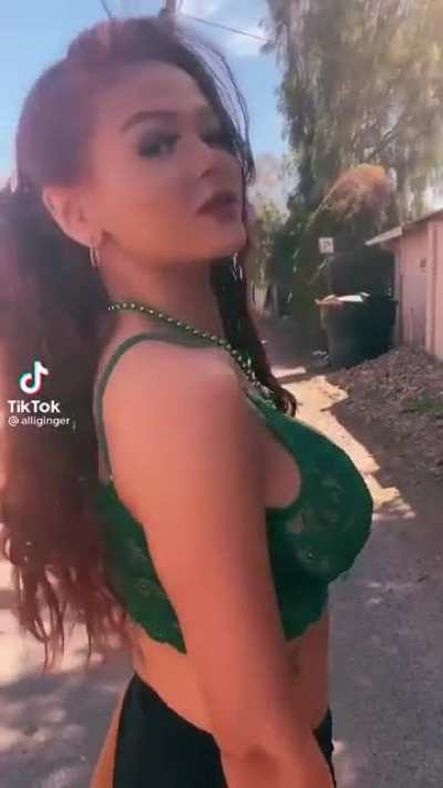 Redhead can get it