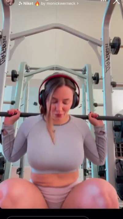 Workout/ post workout twerk