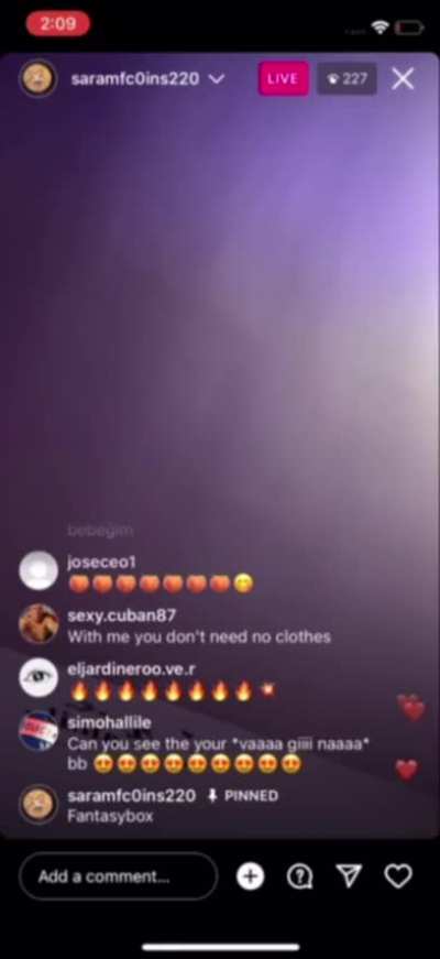 Sara Coins drunk &amp; fussing with trolls 🧌 in the Instagram LIVE comments while holding her boobs with 1 arm💪🏽 for 15 mins straight😳☹️