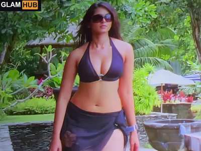 Anushka shetty bikini from billa