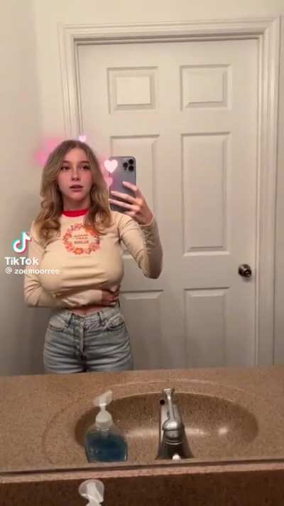 @zoemoorree